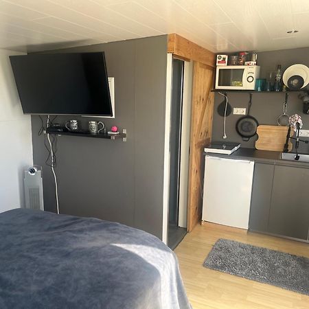 Adorable Tiny House In Reykjavik Villa Ngoại thất bức ảnh